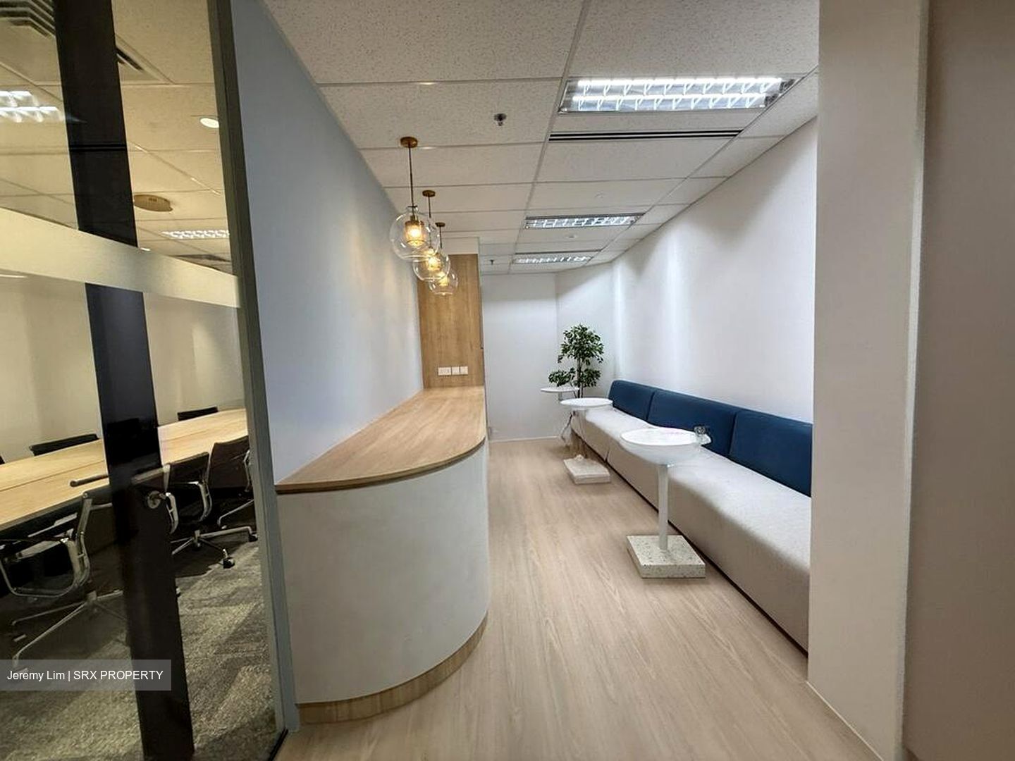 Robinson 112 (D1), Office #606796881